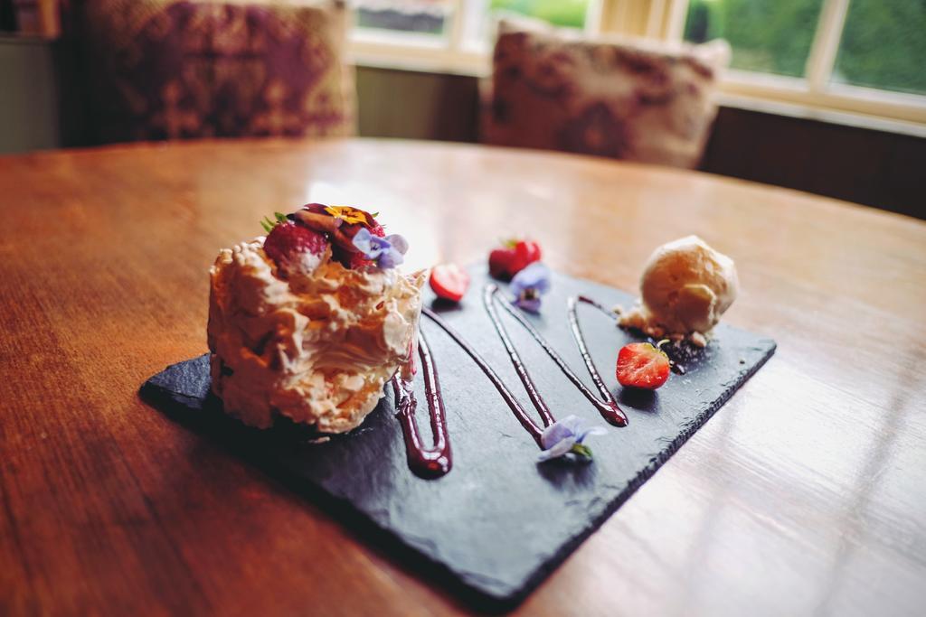 Hambro Arms Hotel Milton Abbas Luaran gambar